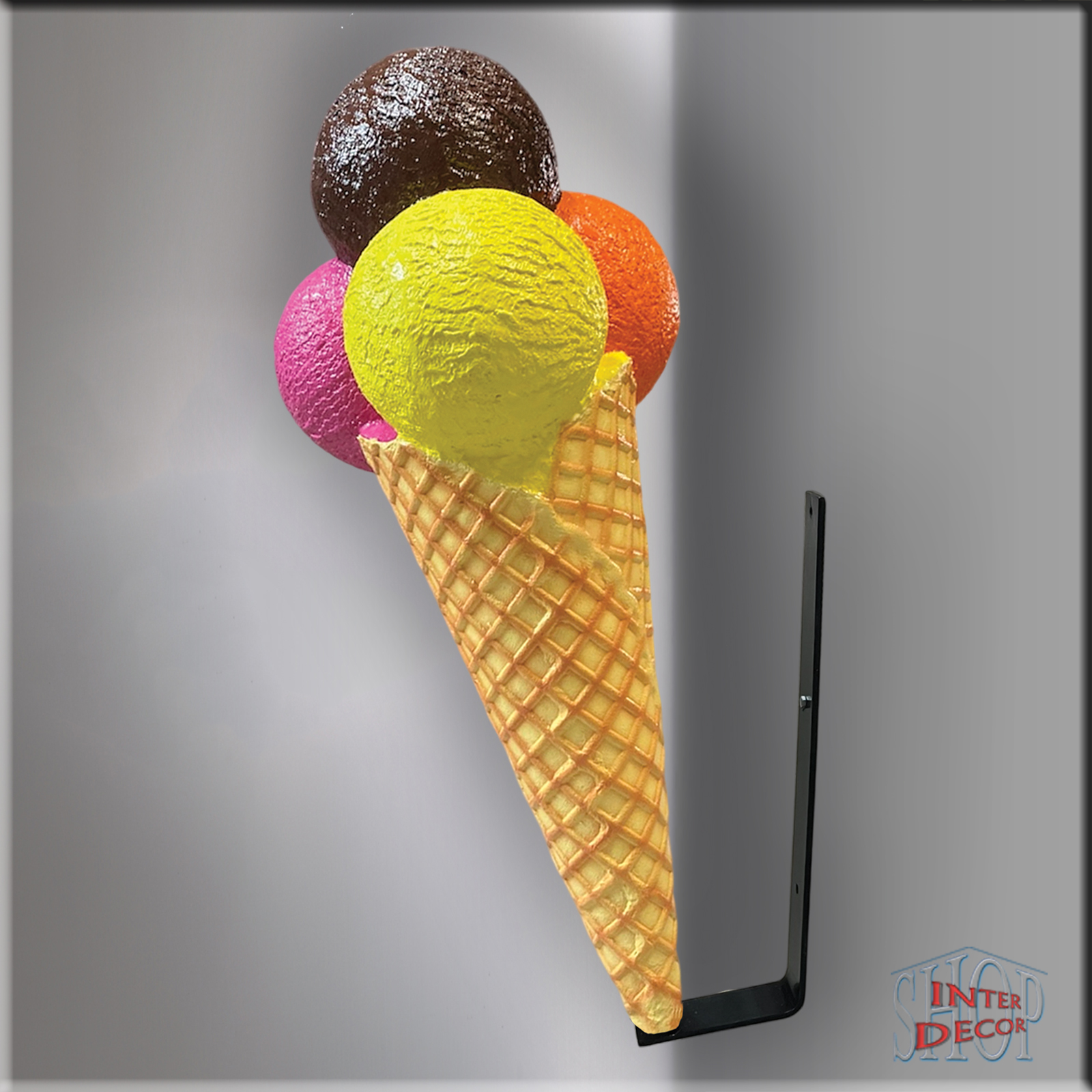 Eiswaffel-Werbefigur-zum-Aufhängen