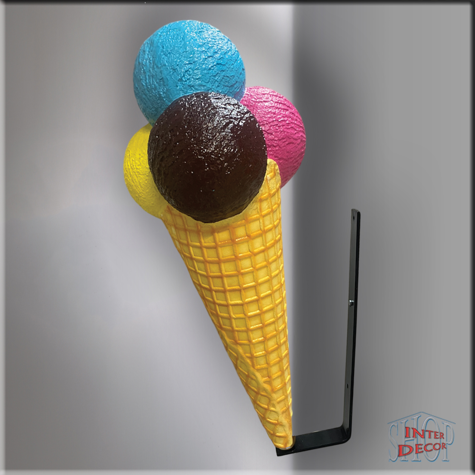 GFK-Eiswaffel-mit-Wandhalterung