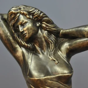Schaufenster mit Figuren dekorieren - 7 Ideen